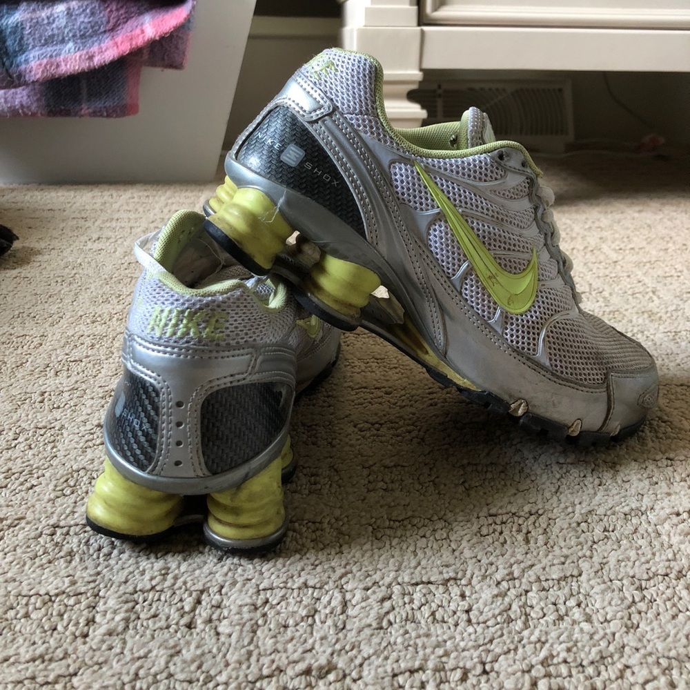 Nike Shocks Sneakers
